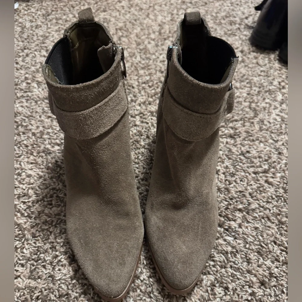 Marc Fisher View suede bootie Size 8.5